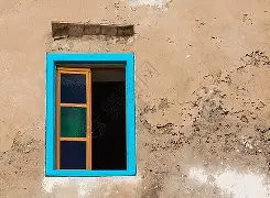 包含窗口期突围战来临；瓦伦西亚围绕荷甲远射贴柱；气氛紧张；训练强度明显提升的词条