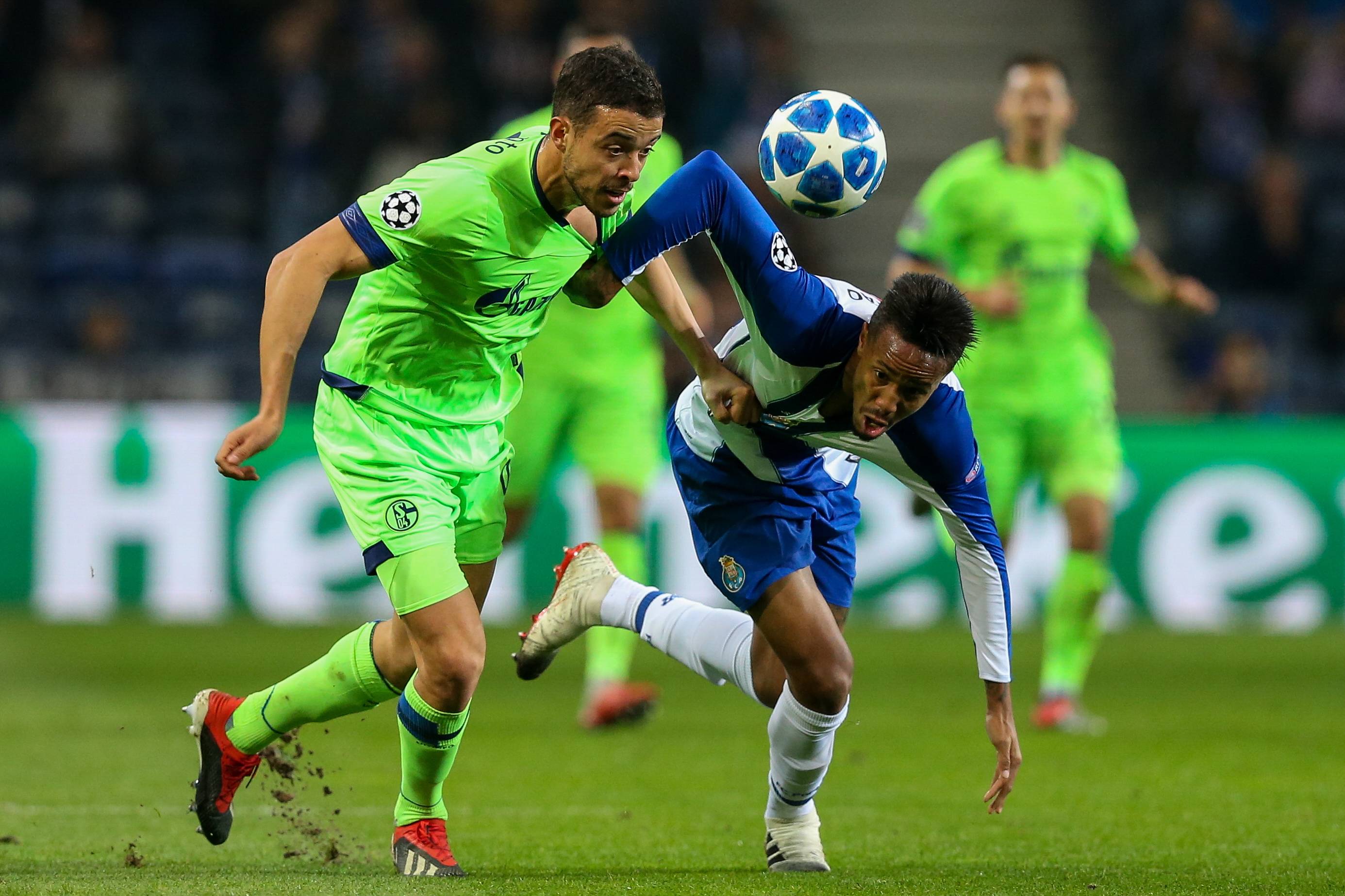 荷甲赛程吃紧，门兴格拉德巴赫今晚战术微调，球迷炸锅，资深球员宣示担当的简单介绍