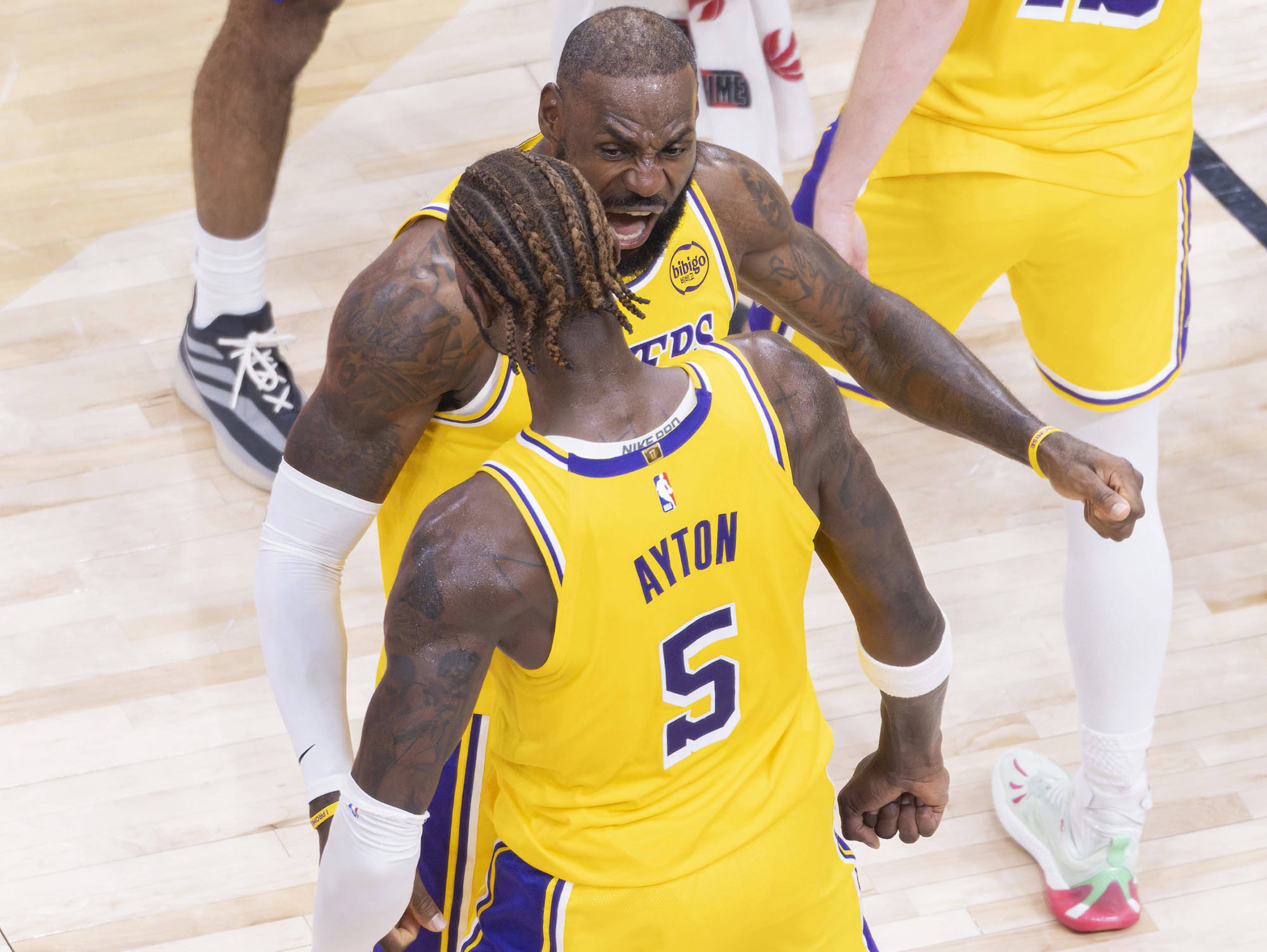 金年会足球-赛地聚焦：NBA常规赛关键时刻热度飙升，北京首钢临场应变，赛场秩序良好，球探报告显示潜力的简单介绍