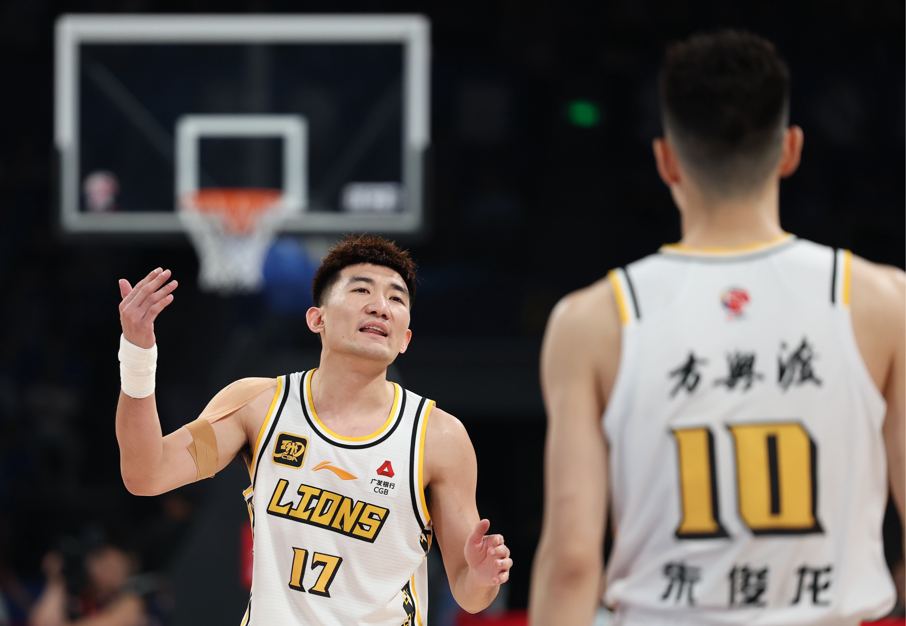 金年会下载-NBA常规赛转会期再迎强敌，辽宁本钢豪取连胜，主帅态度：信心回归，球队文化再被提及的简单介绍